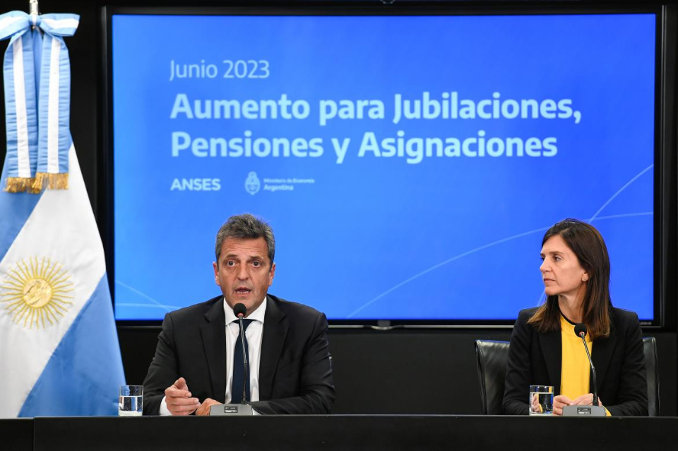 Las jubilaciones y pensiones subirán 20,92%