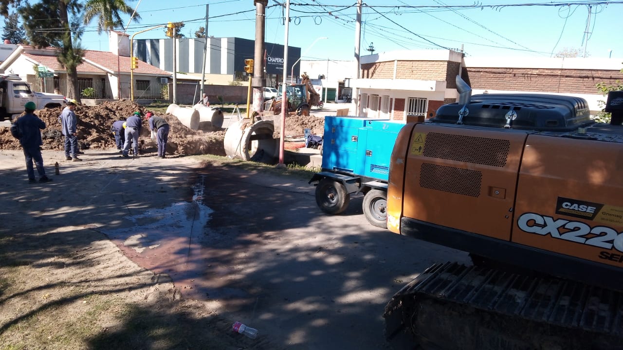 Se encuentra cortada la calle Islas Malvinas a la altura de Calle Olessio