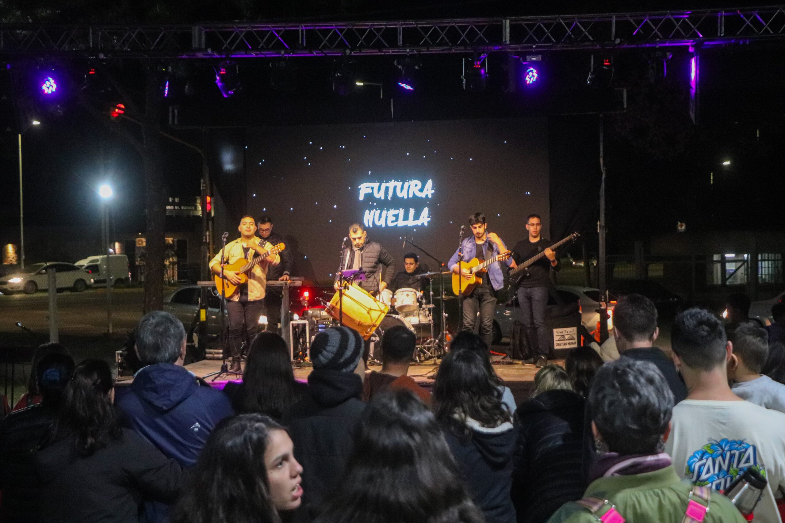 08 Paseo Jaakanigás