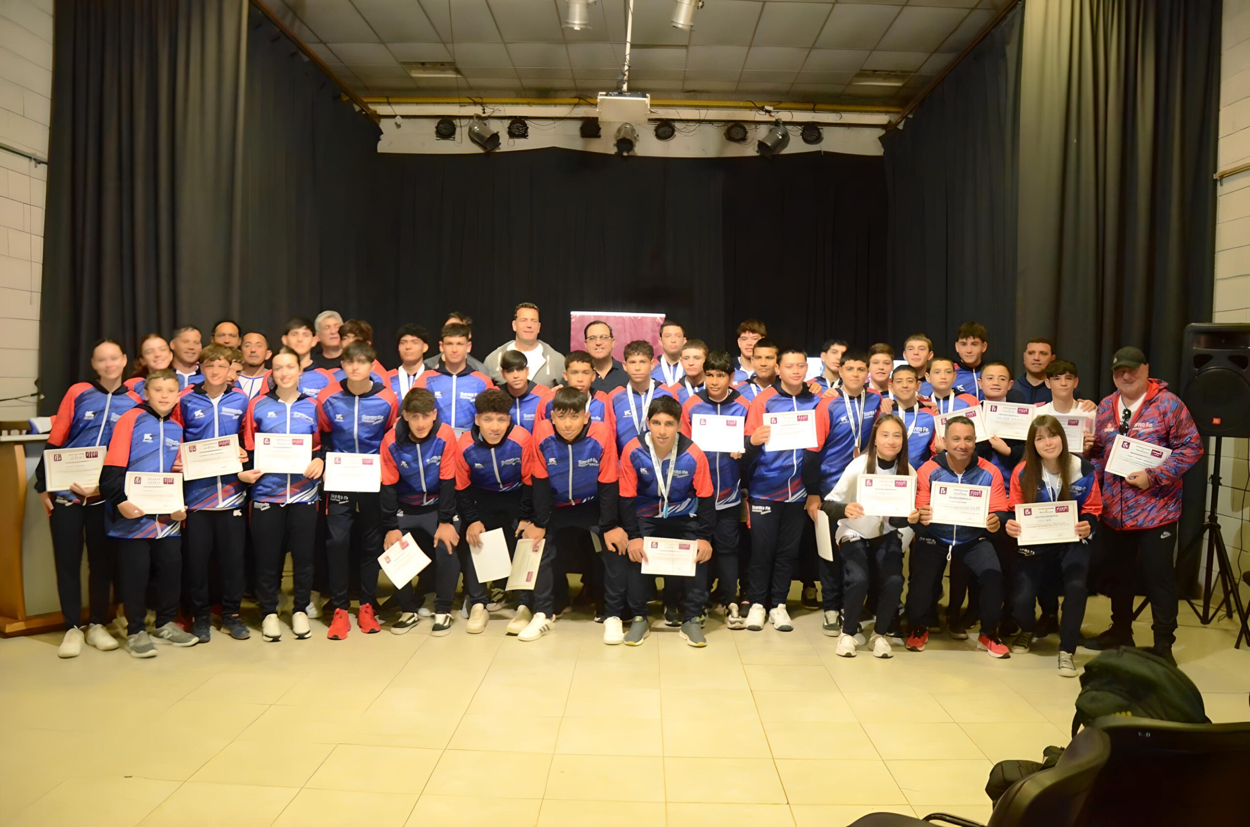 Juegos-Evita-Deportistas-recibieron-un-Diploma-de-honor