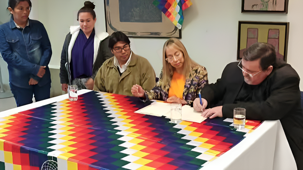 el_obispo_macin_restituyo_mas_tierras_a_la_comunidad_pignik