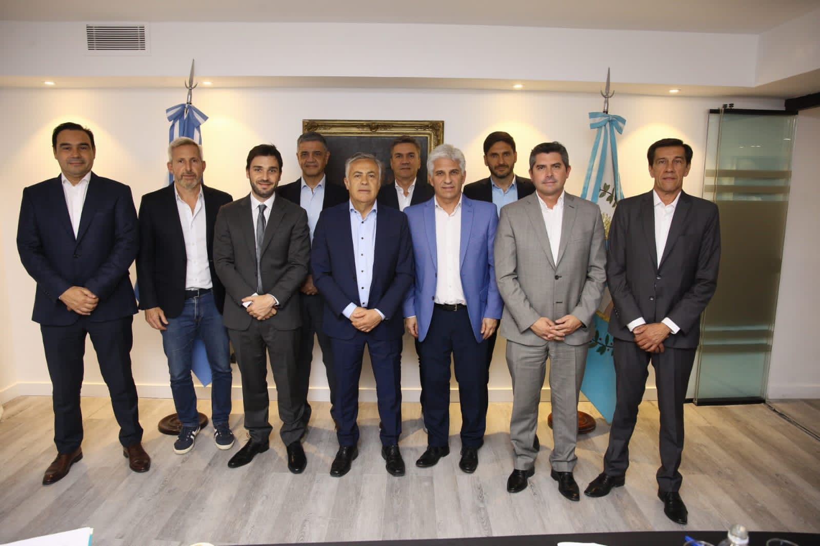 Los gobernadores de JxC prometieron contribuir a la “gobernabilidad” de Milei