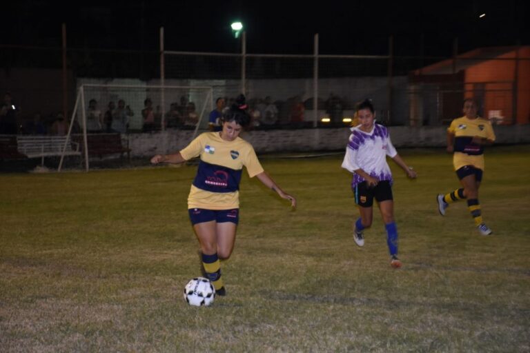 futbol-femenino-2-1024x682